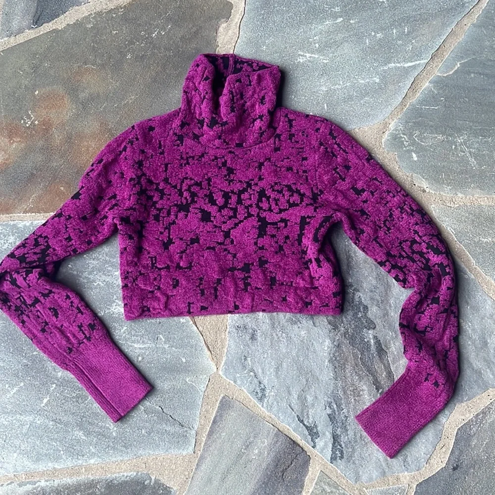 Jasmine Mock Neck Sweater -Wine